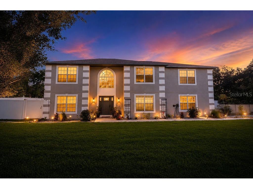 11083 Maybird Avenue Weeki Wachee FL 34613 W7887755 image1