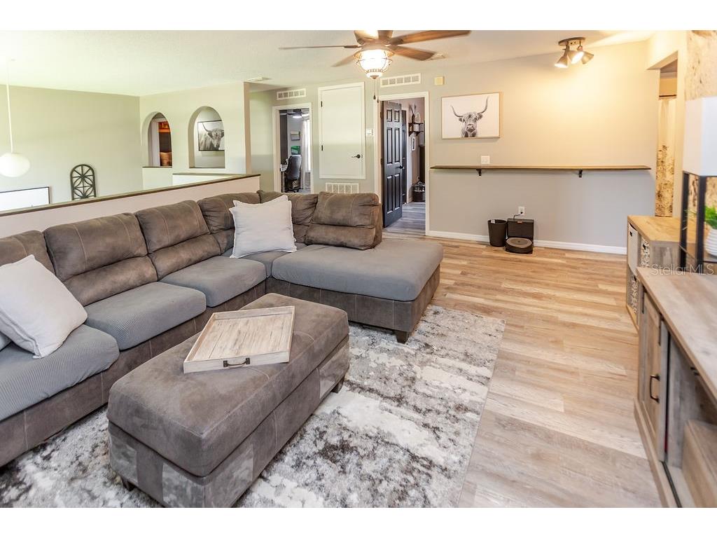 11083 Maybird Avenue Weeki Wachee FL 34613 W7887755 image31