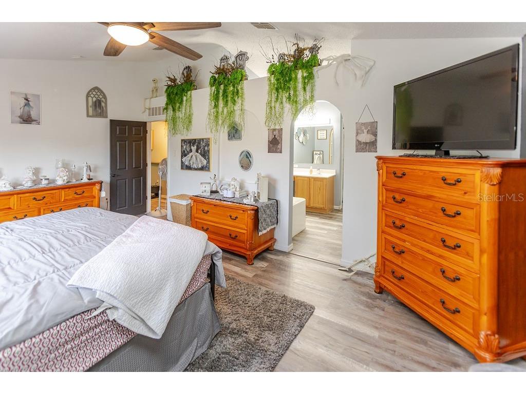 11083 Maybird Avenue Weeki Wachee FL 34613 W7887755 image41