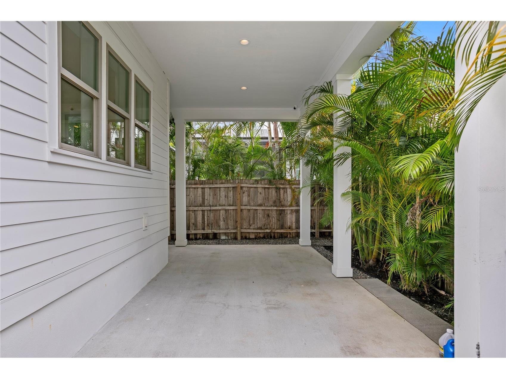 1109 18th Avenue N Saint Petersburg FL 33704 TB8496291 image44