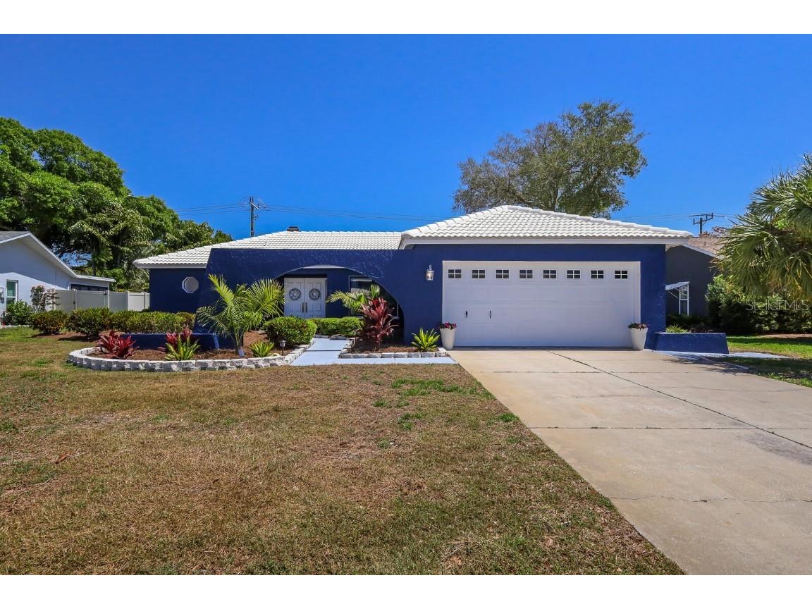 1109 63rd Street W Bradenton FL 34209 A4605620 image1