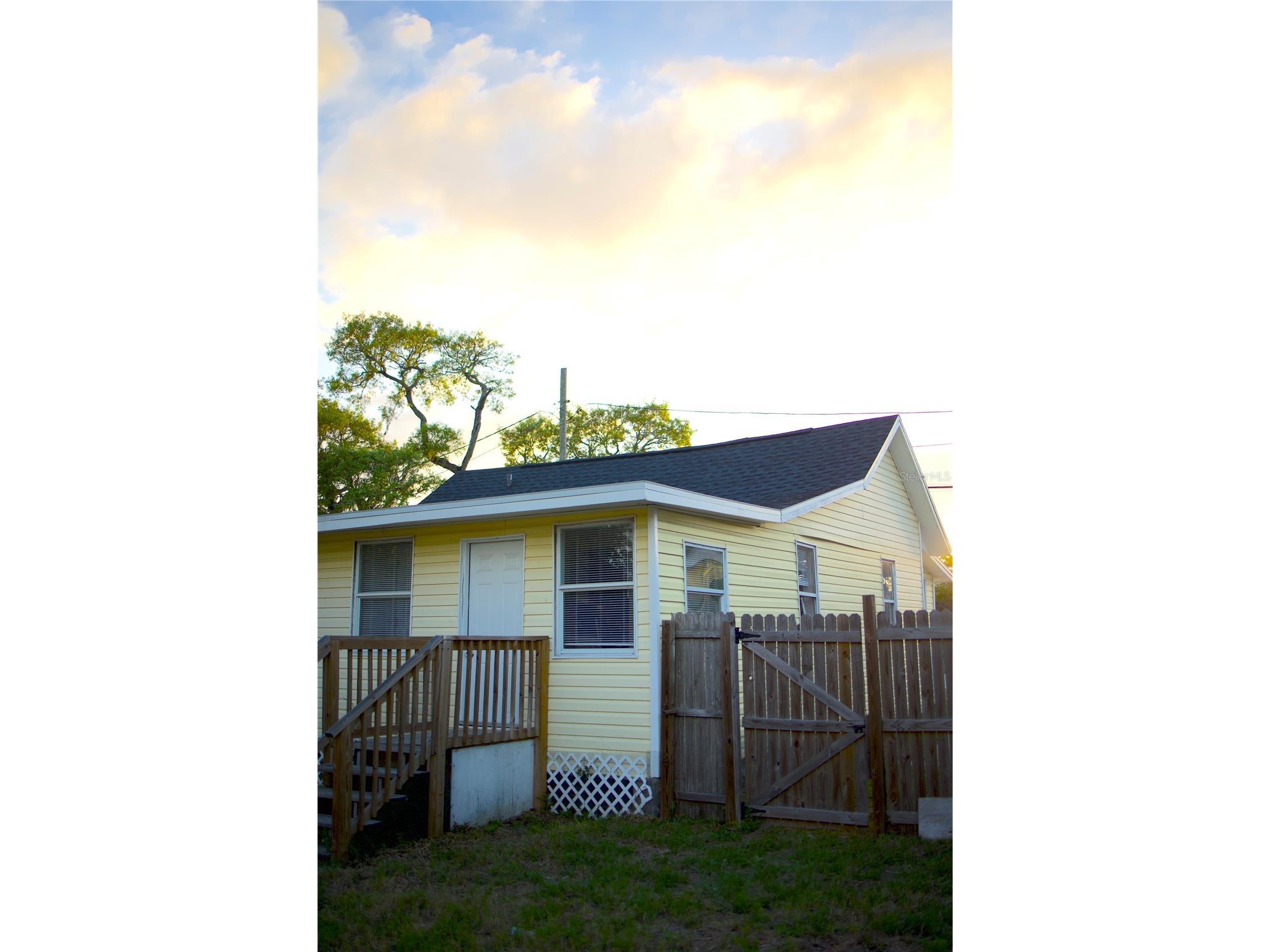 1109 Blanche B Littlejohn Trail Clearwater FL 33755 TB8498496 image28