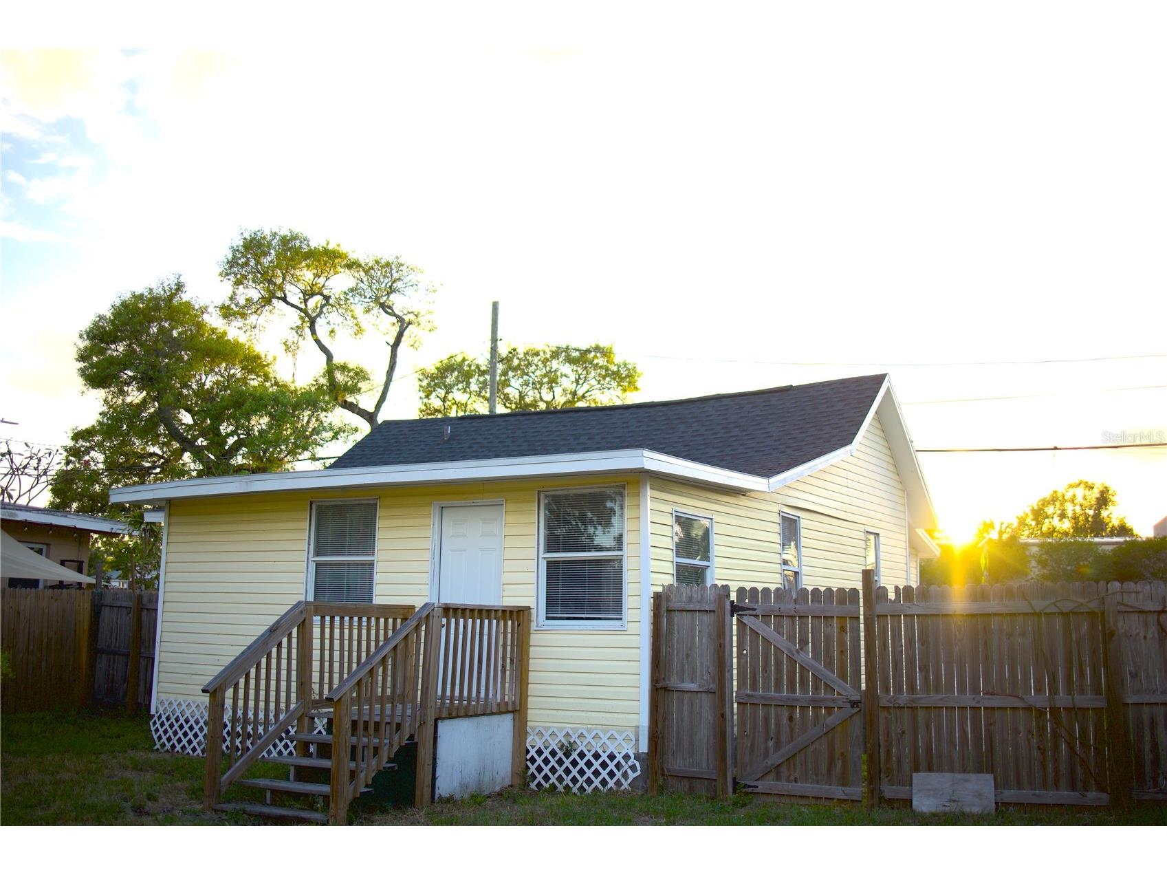 1109 Blanche B Littlejohn Trail Clearwater FL 33755 TB8498496 image29