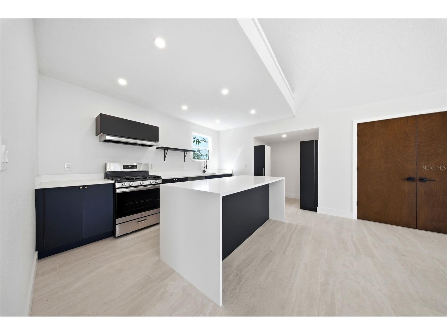 1109 Charles Street Clearwater FL 33755 TB8489075 image28