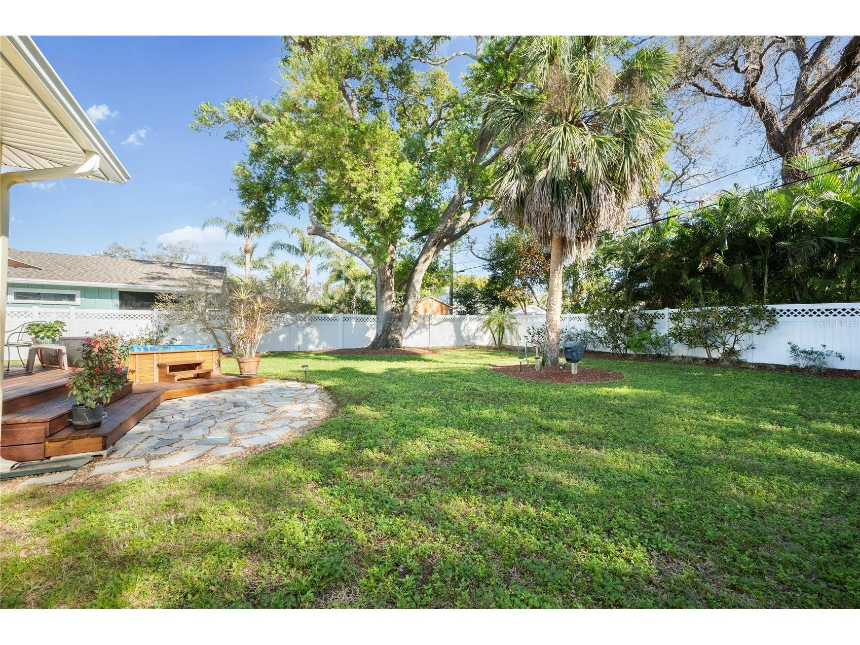 1109 Commodore Street Clearwater FL 33755 TB8456180 image40