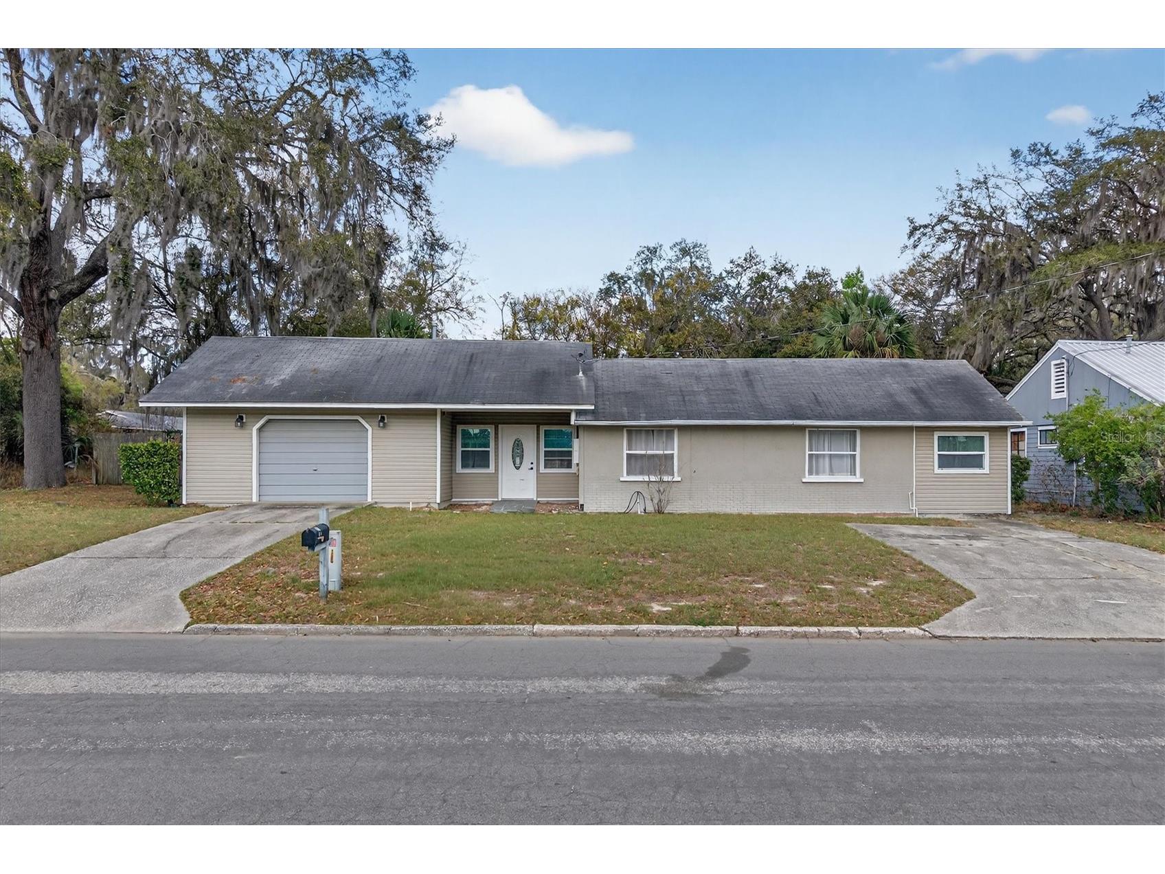 1109 E 8th Avenue Mount Dora FL 32757 O6388940 image2