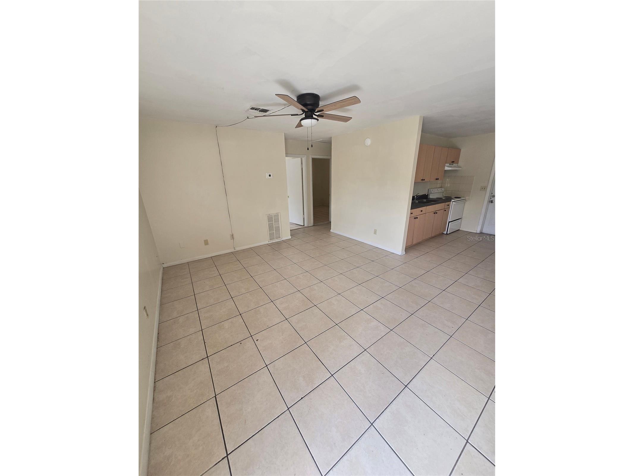 1109 E Seneca Avenue #B Tampa FL 33612 O6405526 image2