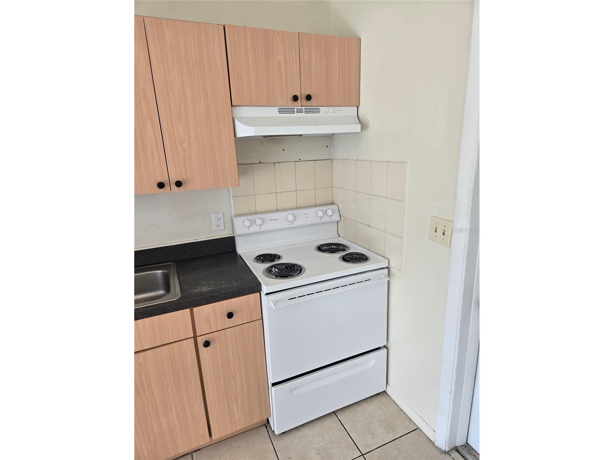 1109 E Seneca Avenue #B Tampa FL 33612 O6405526 image7