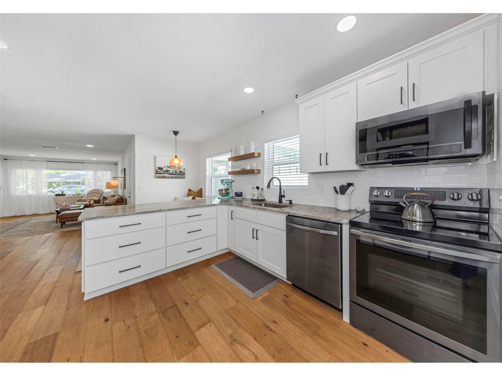 1109 Marine Street Clearwater FL 33755 TB8516918 image18