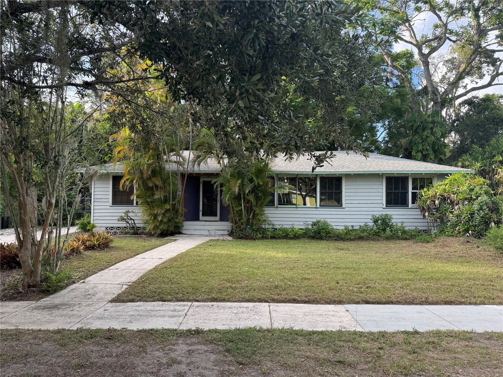 1109 Patterson Drive Sarasota FL 34234 A4658423 image1