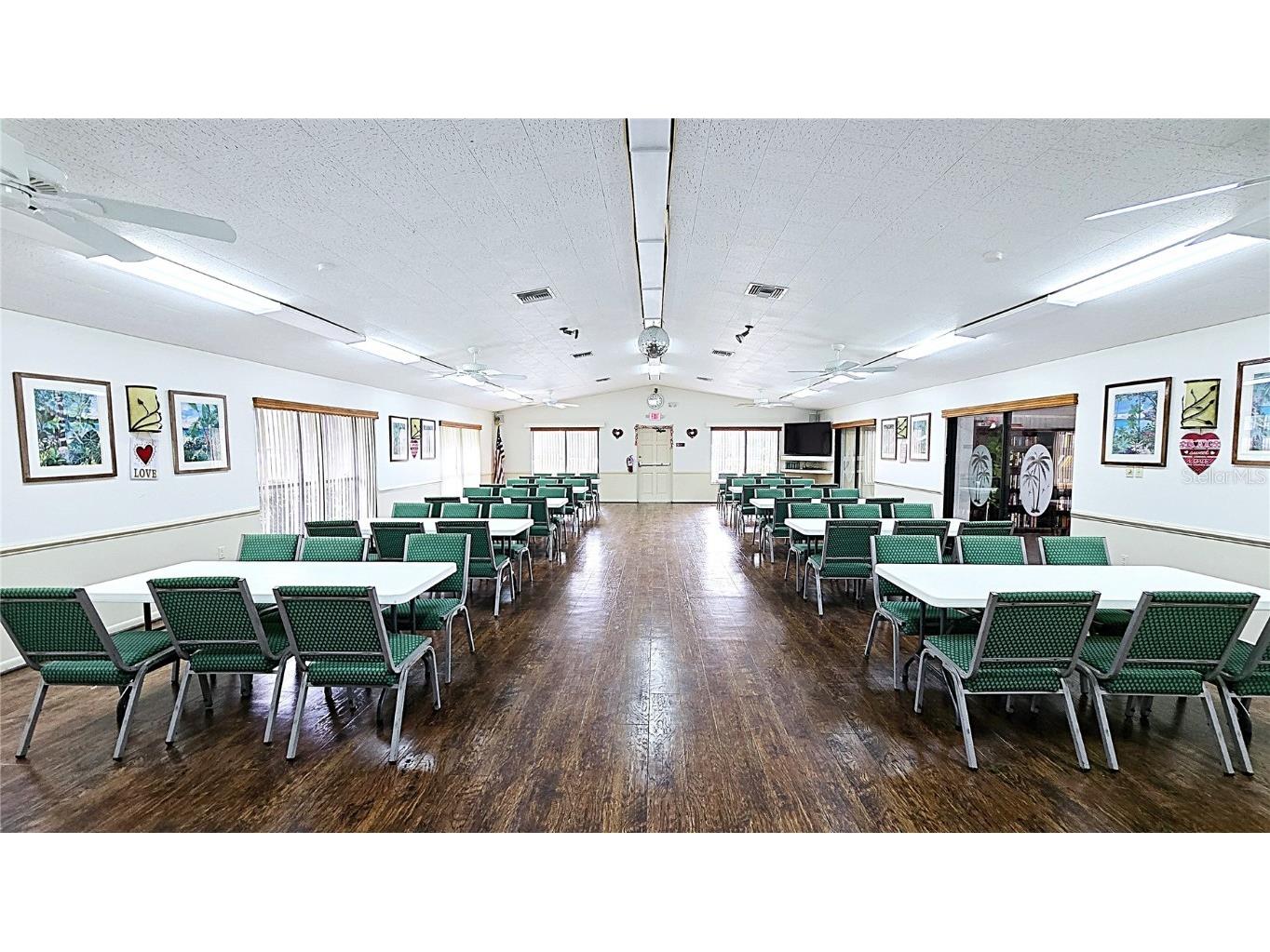 1109 Pine Ridge Circle W #C1 Tarpon Springs FL 34688 TB8424621 image46