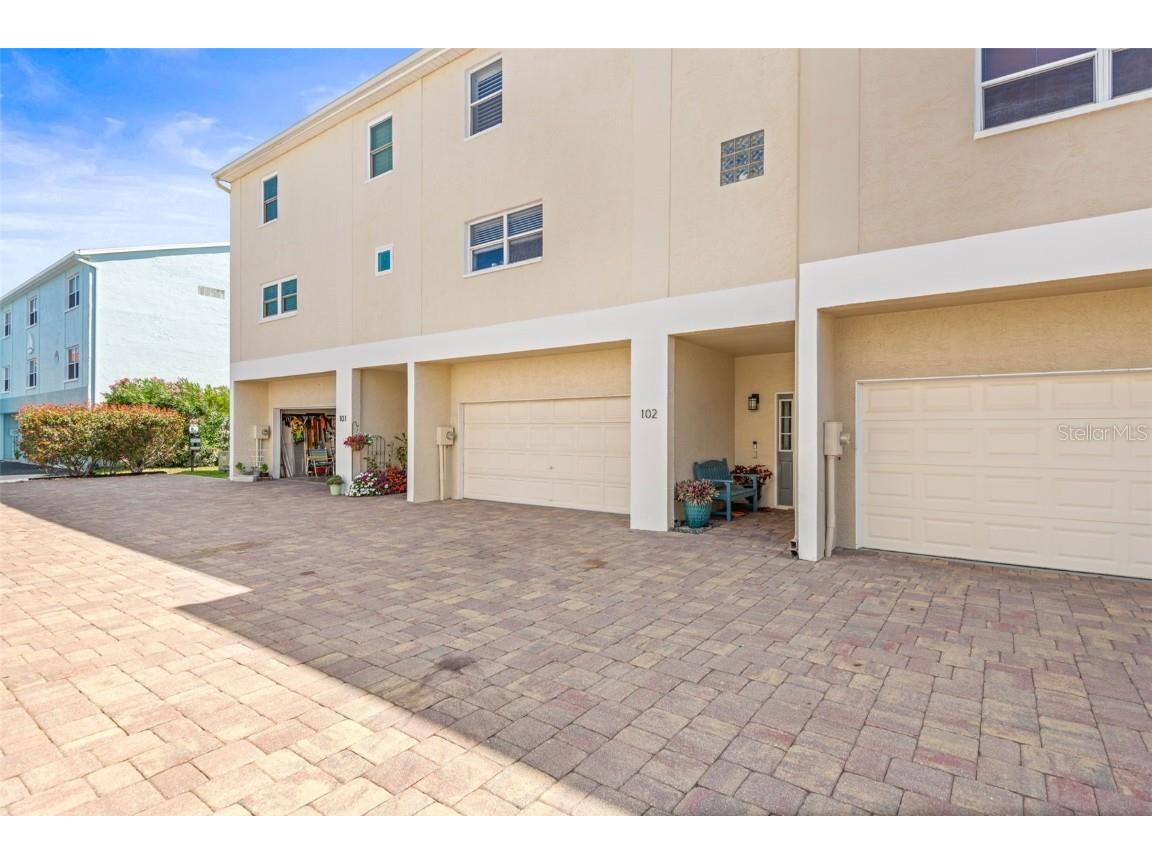 1109 Pinellas Bayway S #102 Saint Petersburg FL 33715 TB8457866 image1