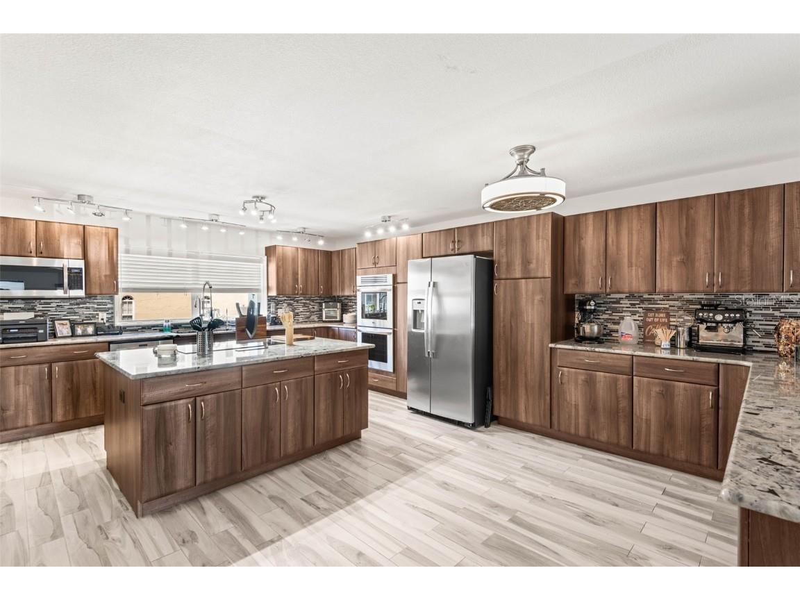 1109 Pinellas Bayway S #102 Saint Petersburg FL 33715 TB8457866 image11