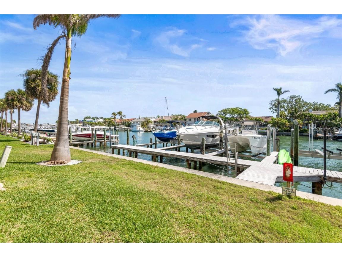 1109 Pinellas Bayway S #102 Saint Petersburg FL 33715 TB8457866 image34