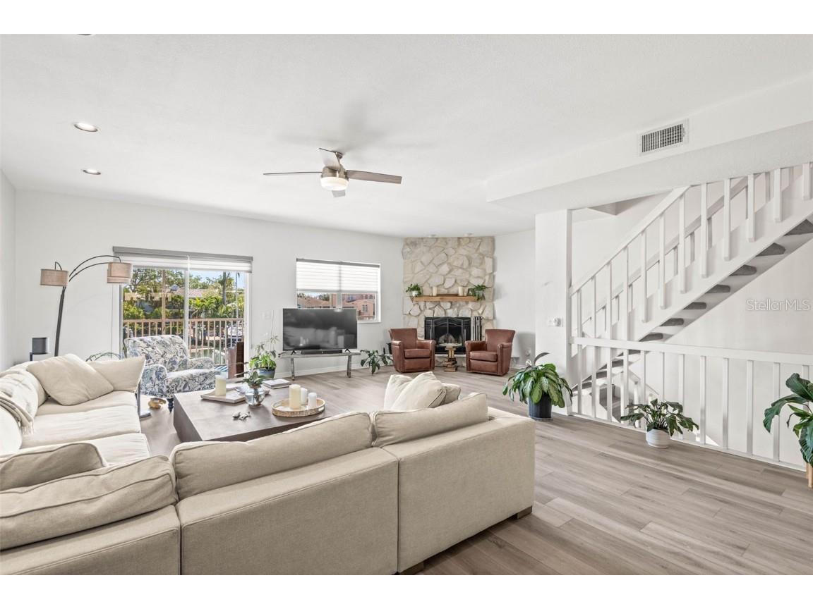 1109 Pinellas Bayway S #102 Saint Petersburg FL 33715 TB8457866 image6