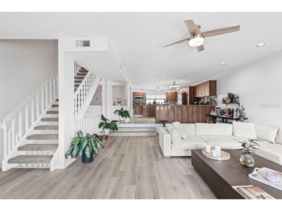 1109 Pinellas Bayway S #102 Saint Petersburg FL 33715 TB8457866 image8