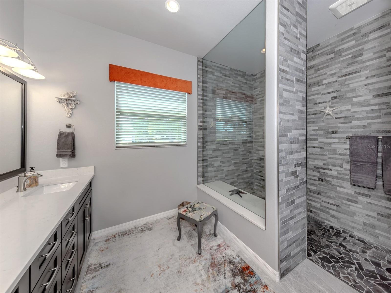 1109 The Rialto Venice FL 34285 N6143188 image19