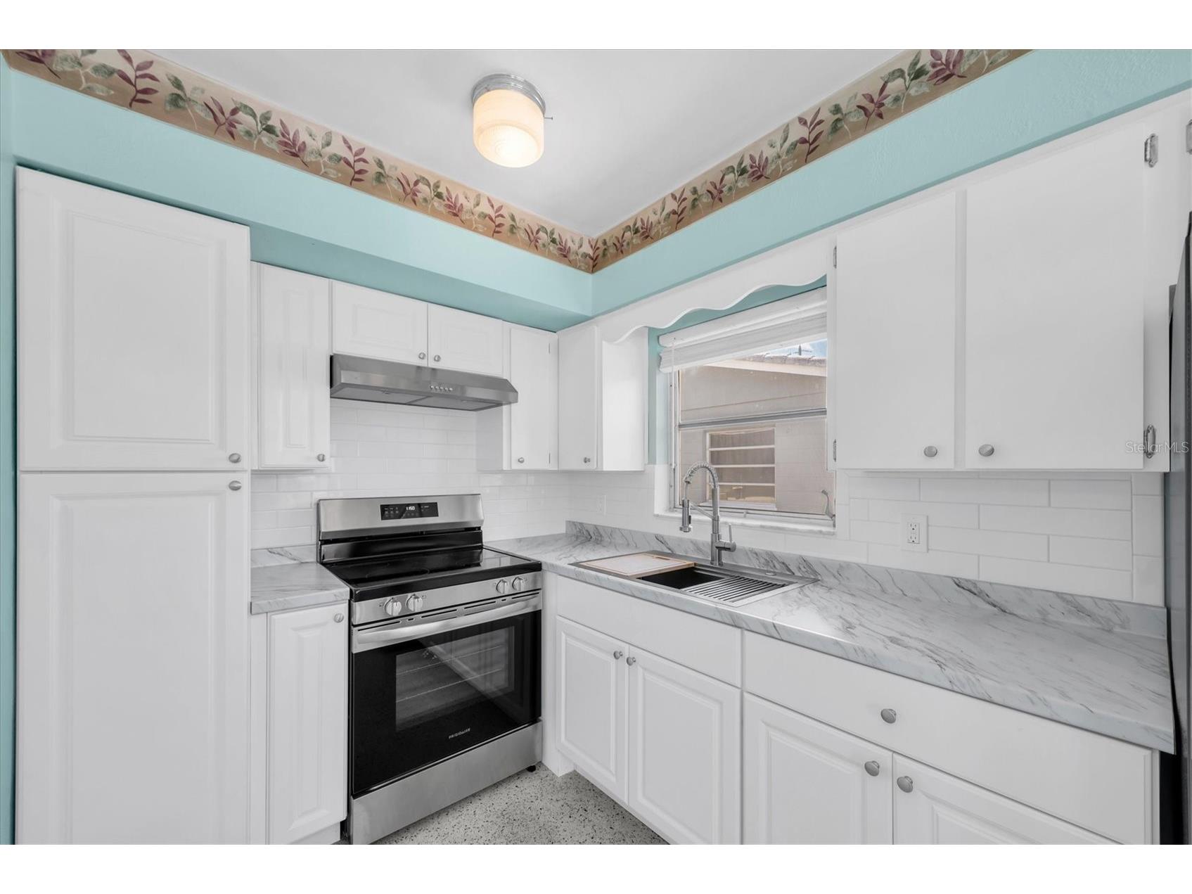 11095 2nd Street E #UNIT A Treasure Island FL 33706 TB8503423 image10