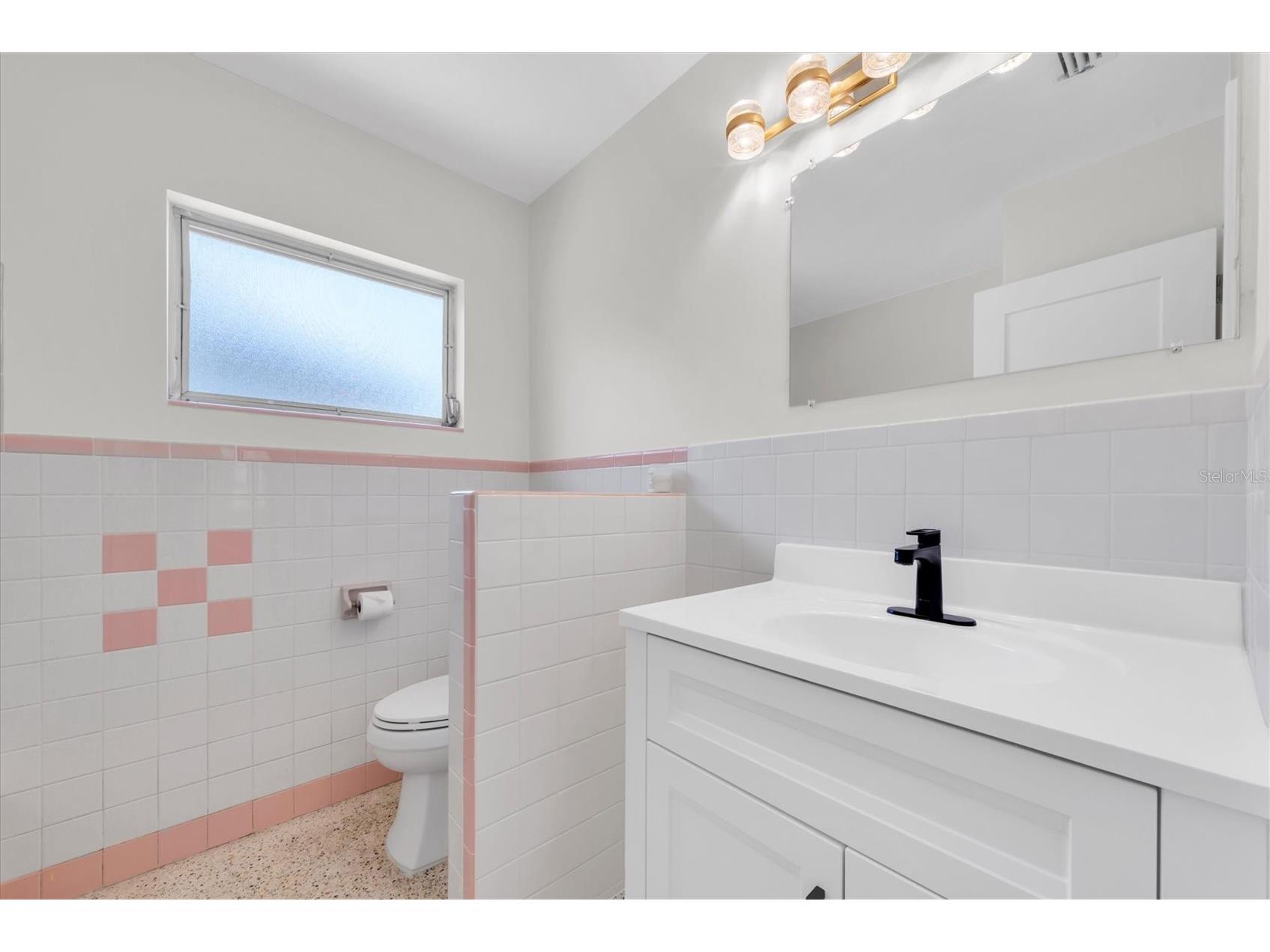 11095 2nd Street E #UNIT A Treasure Island FL 33706 TB8503423 image17
