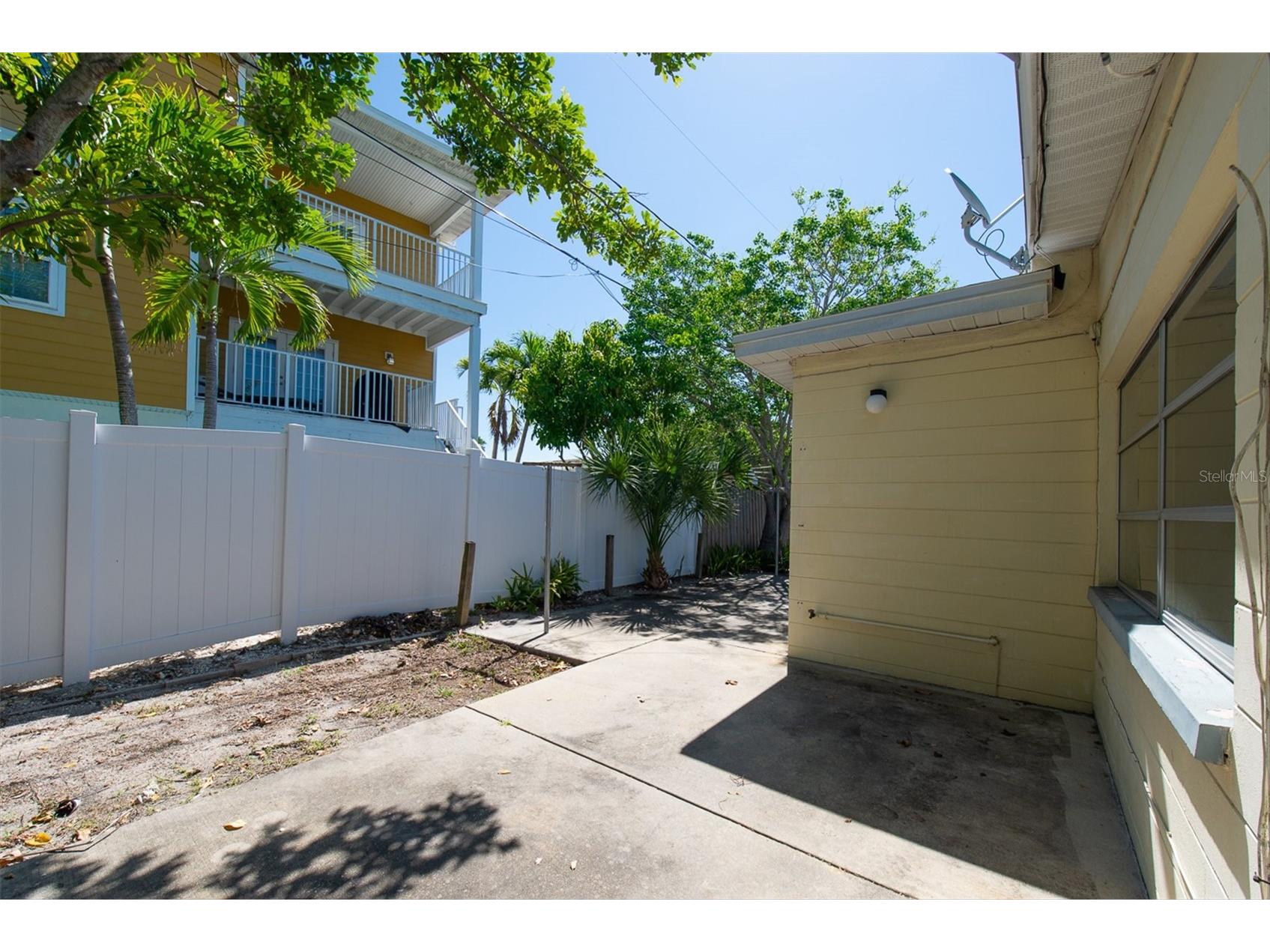 11095 2nd Street E #UNIT A Treasure Island FL 33706 TB8503423 image23
