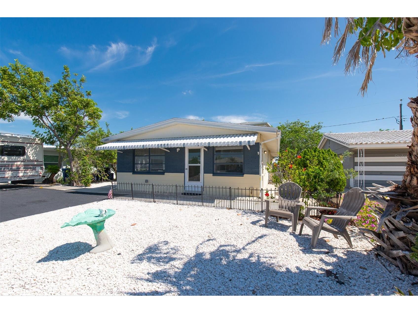 11095 2nd Street E #UNIT A Treasure Island FL 33706 TB8503423 image3