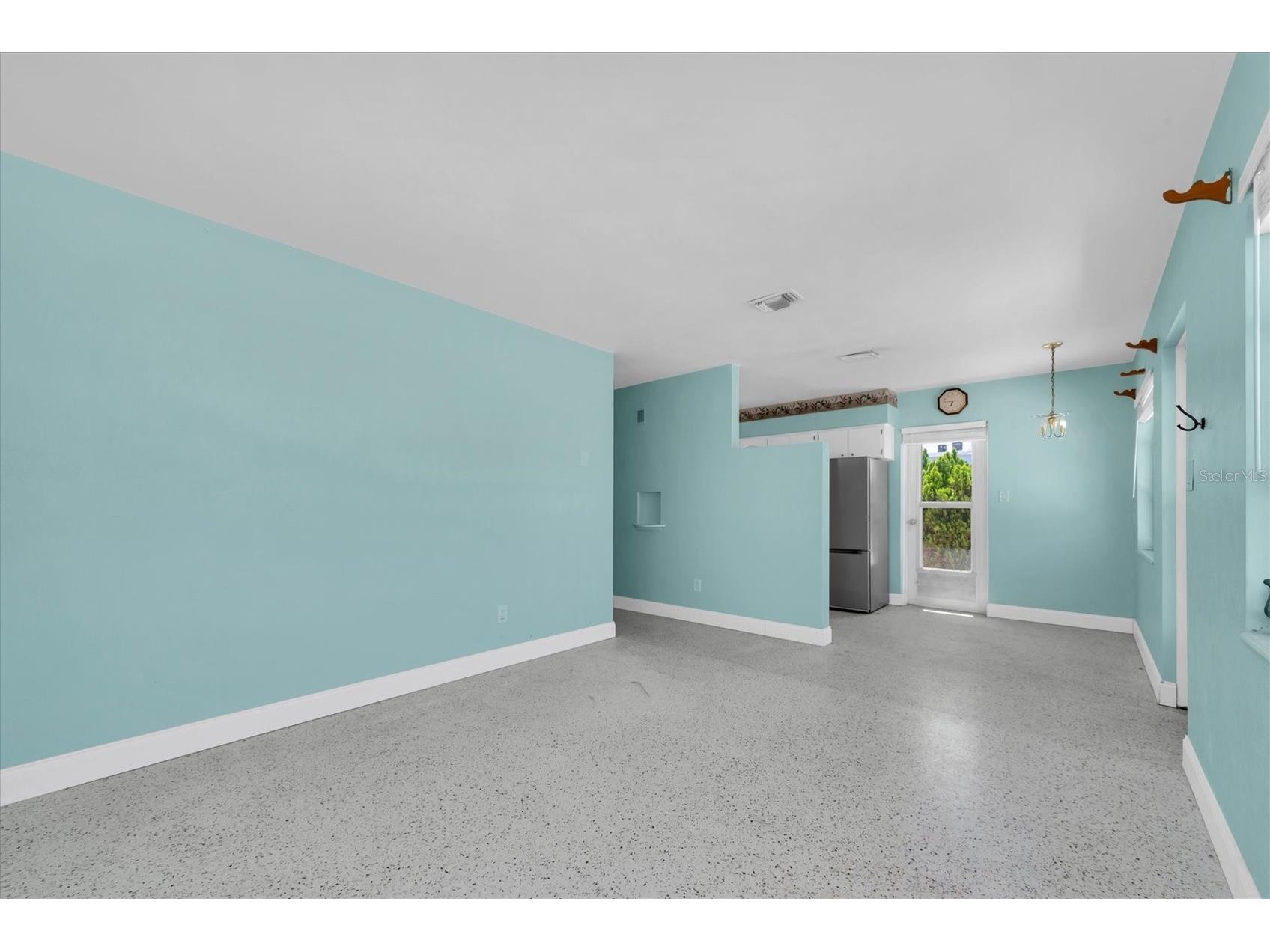 11095 2nd Street E #UNIT A Treasure Island FL 33706 TB8503423 image8