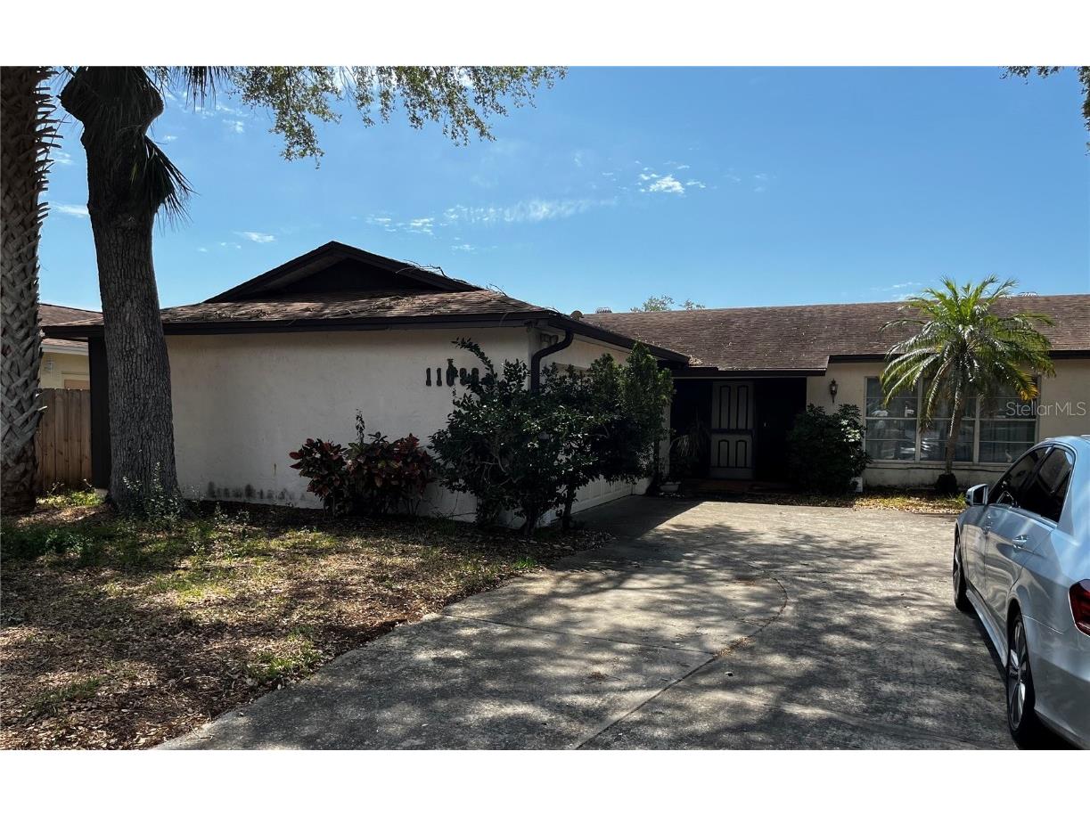 11096 117th Way Seminole FL 33778 U8198978 image1