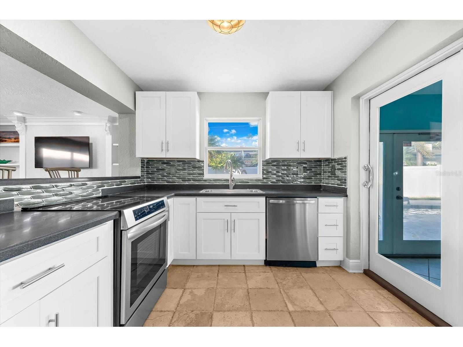 111 17th Street Belleair Beach FL 33786 TB8442655 image12