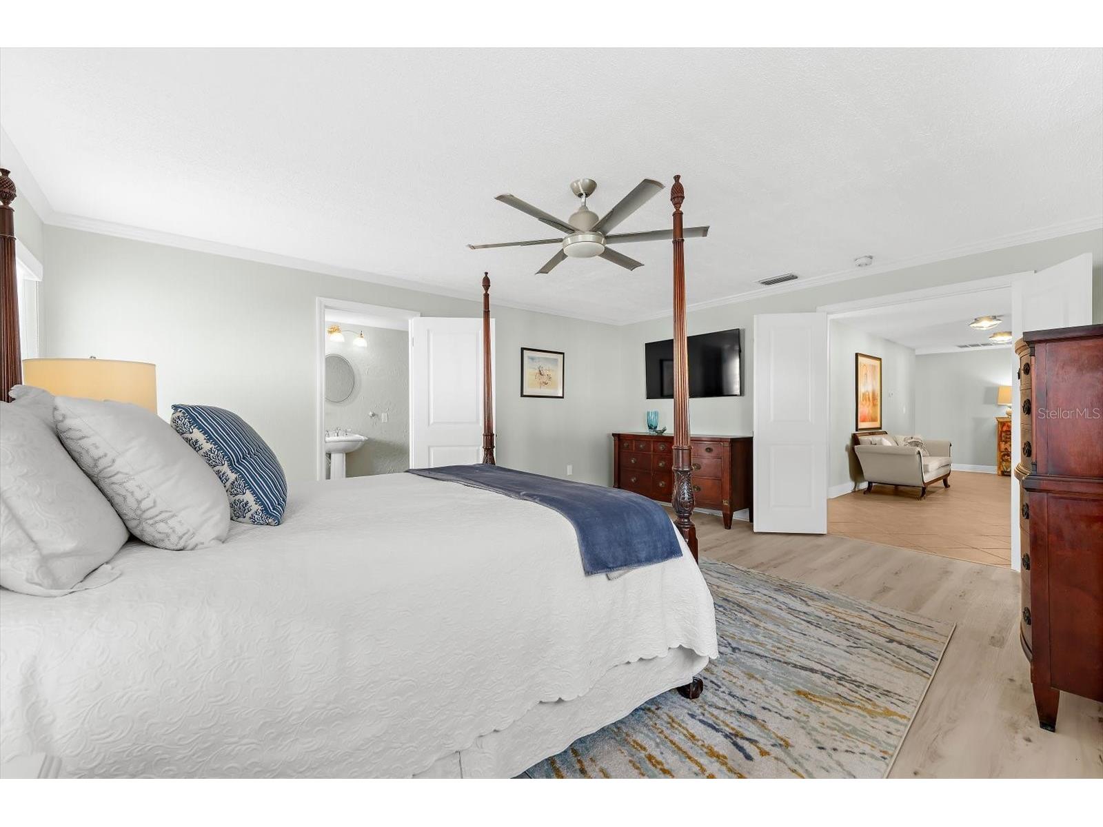 111 17th Street Belleair Beach FL 33786 TB8442655 image26