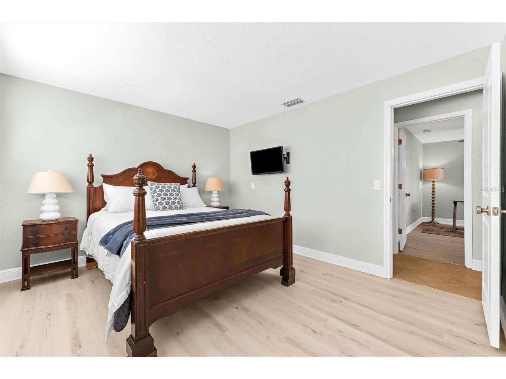 111 17th Street Belleair Beach FL 33786 TB8442655 image36