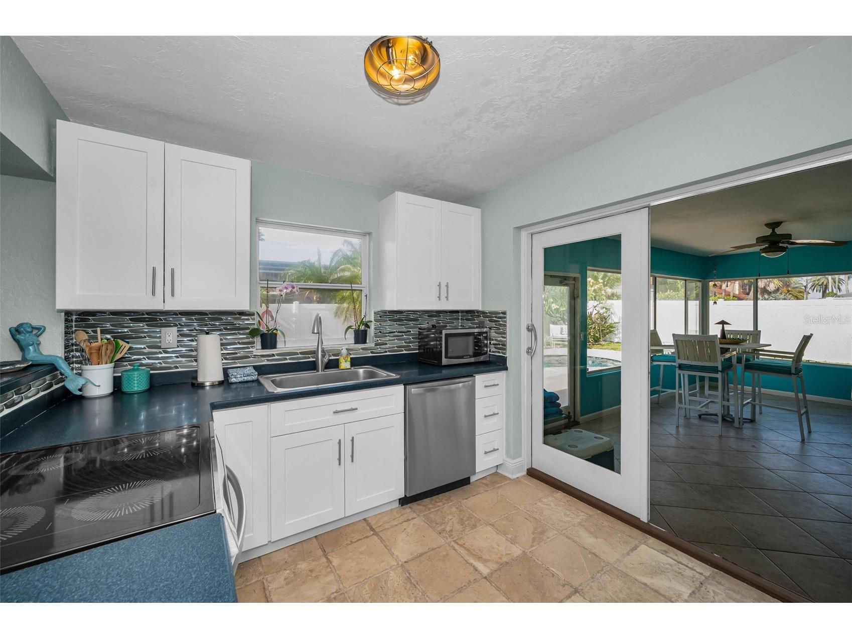 111 17th Street Belleair Beach FL 33786 TB8514392 image38