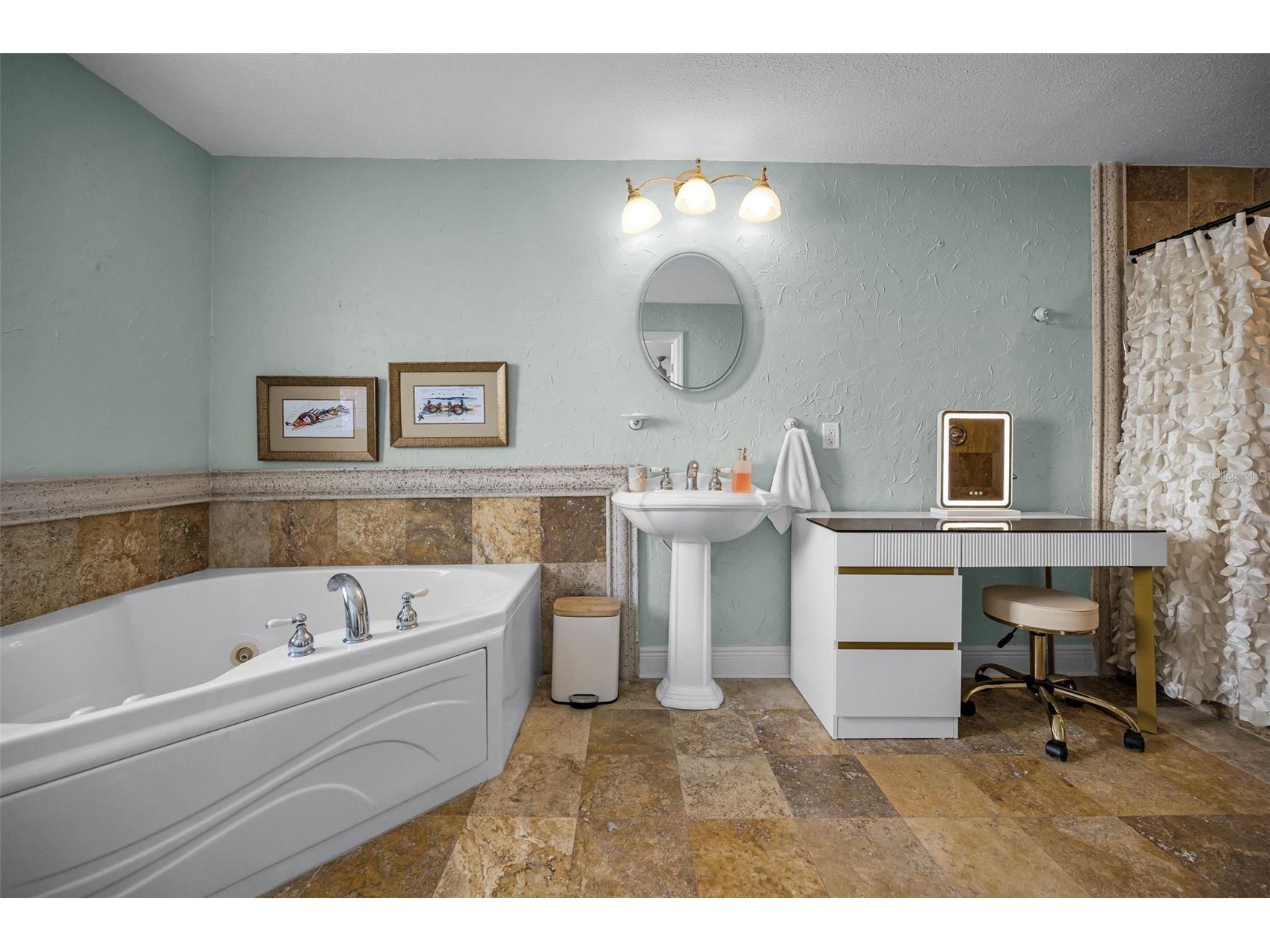111 17th Street Belleair Beach FL 33786 TB8514392 image55