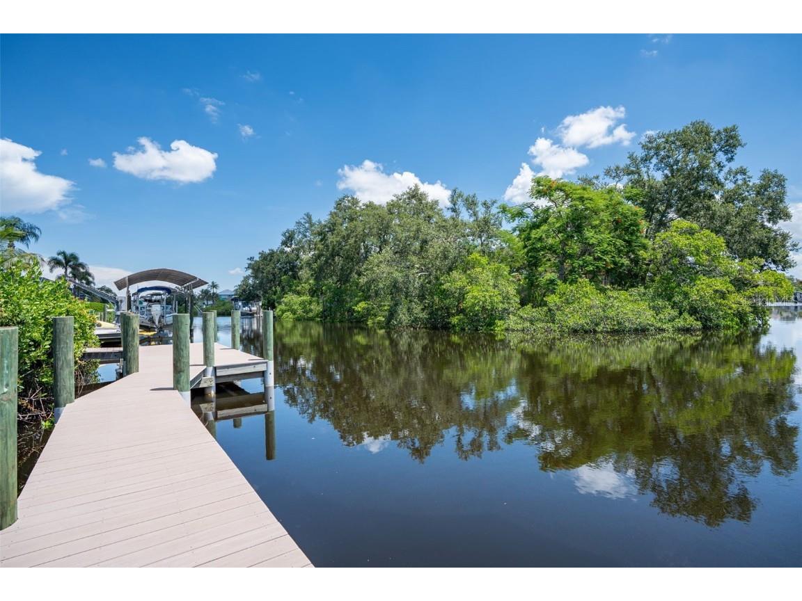 111 41st Street NE Bradenton FL 34208 A4674987 image1