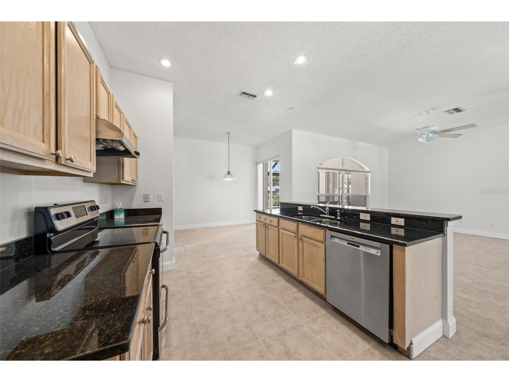 111 41st Street NE Bradenton FL 34208 A4690266 image26