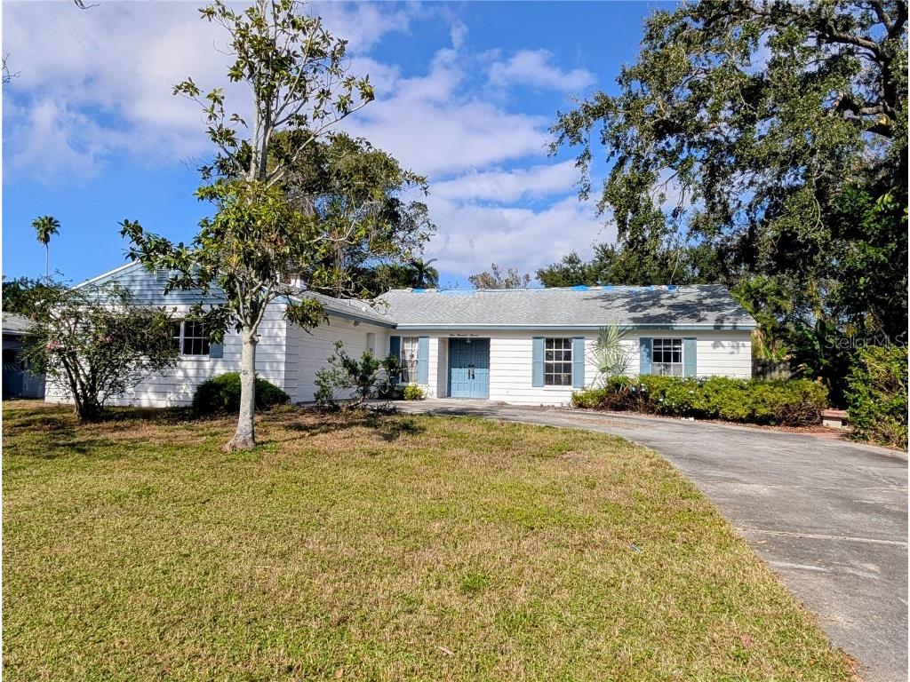 111 58th Avenue S Saint Petersburg FL 33705 - TAMPA BAY TB8456611 image1
