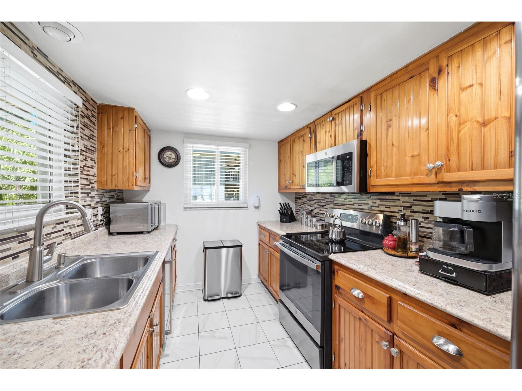 111 69th Avenue N Saint Petersburg FL 33702 TB8510378 image21