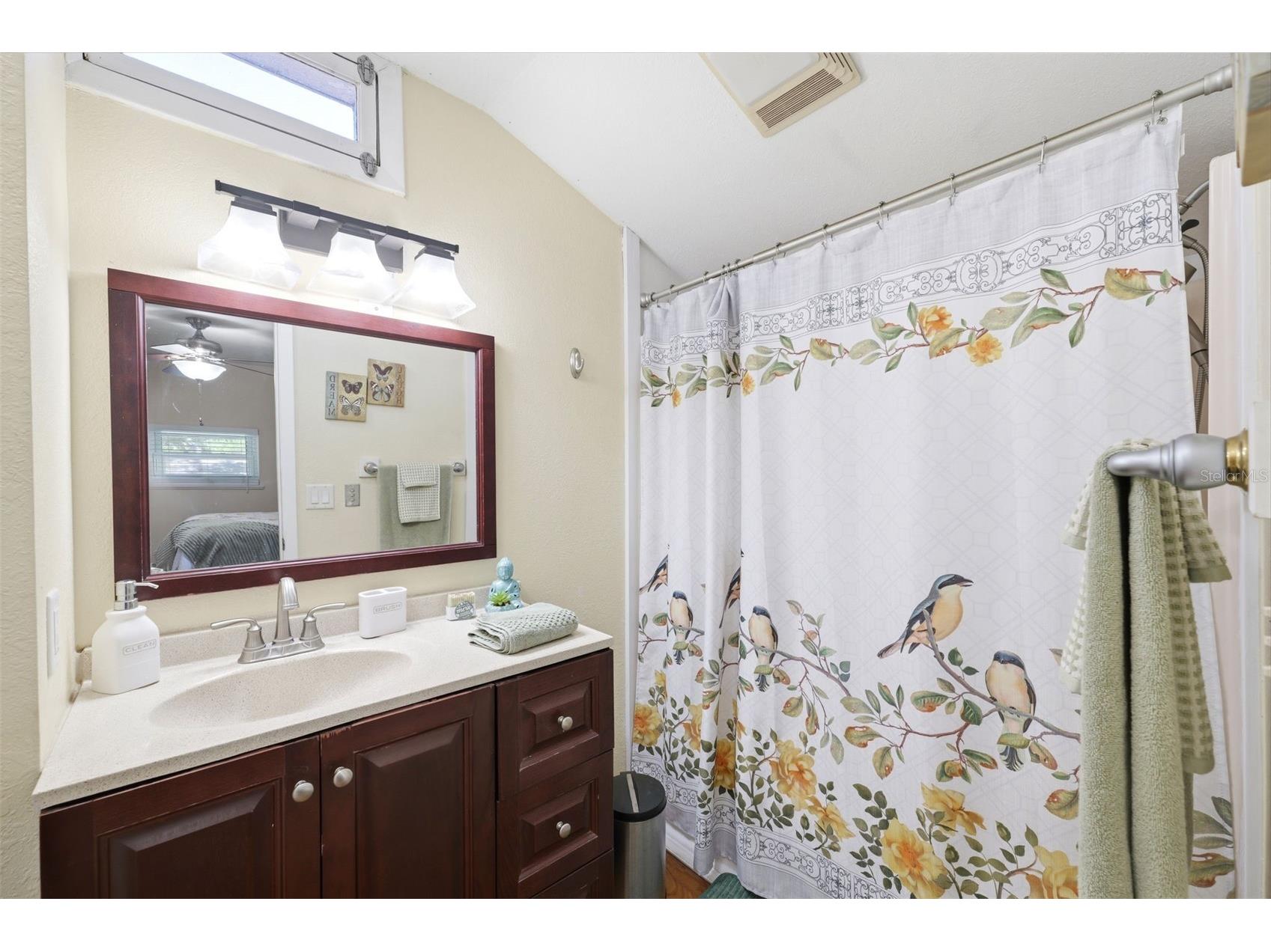 111 69th Avenue N Saint Petersburg FL 33702 TB8510378 image34