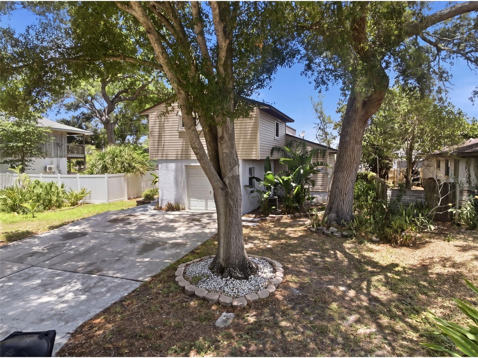 111 69th Avenue N Saint Petersburg FL 33702 TB8510378 image48