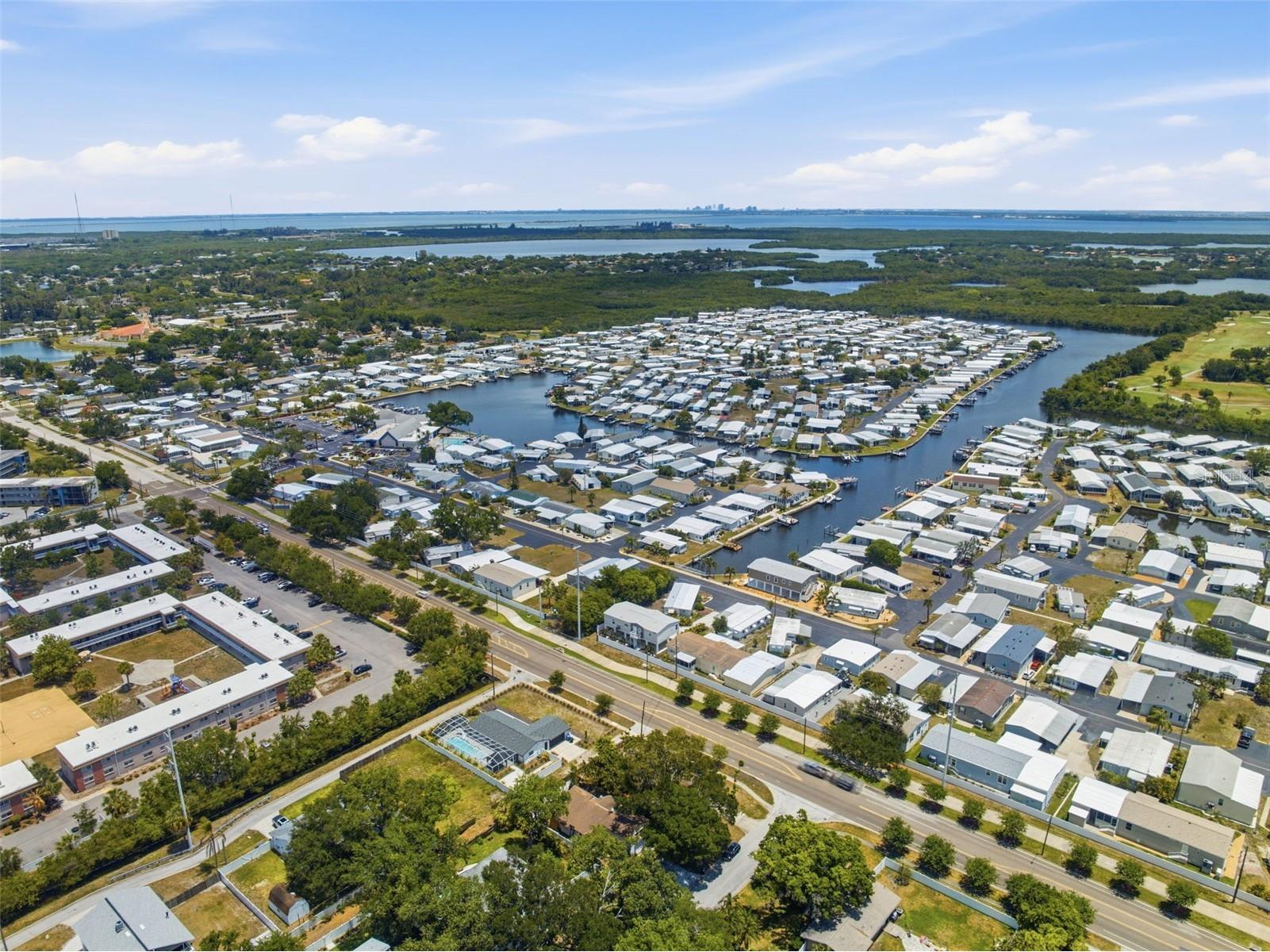 111 69th Avenue N Saint Petersburg FL 33702 TB8510378 image53