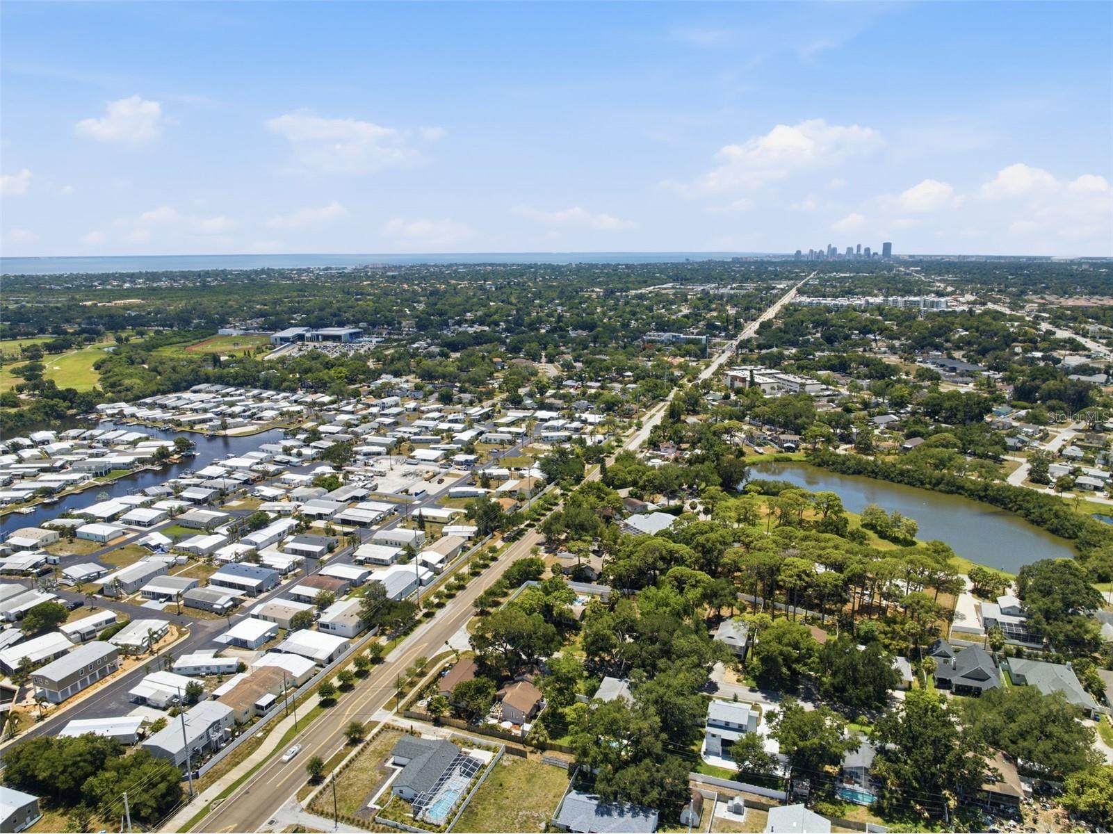 111 69th Avenue N Saint Petersburg FL 33702 TB8510378 image56
