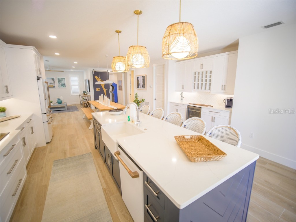 111 6th Street N Bradenton Beach FL 34217 A4655871 image10