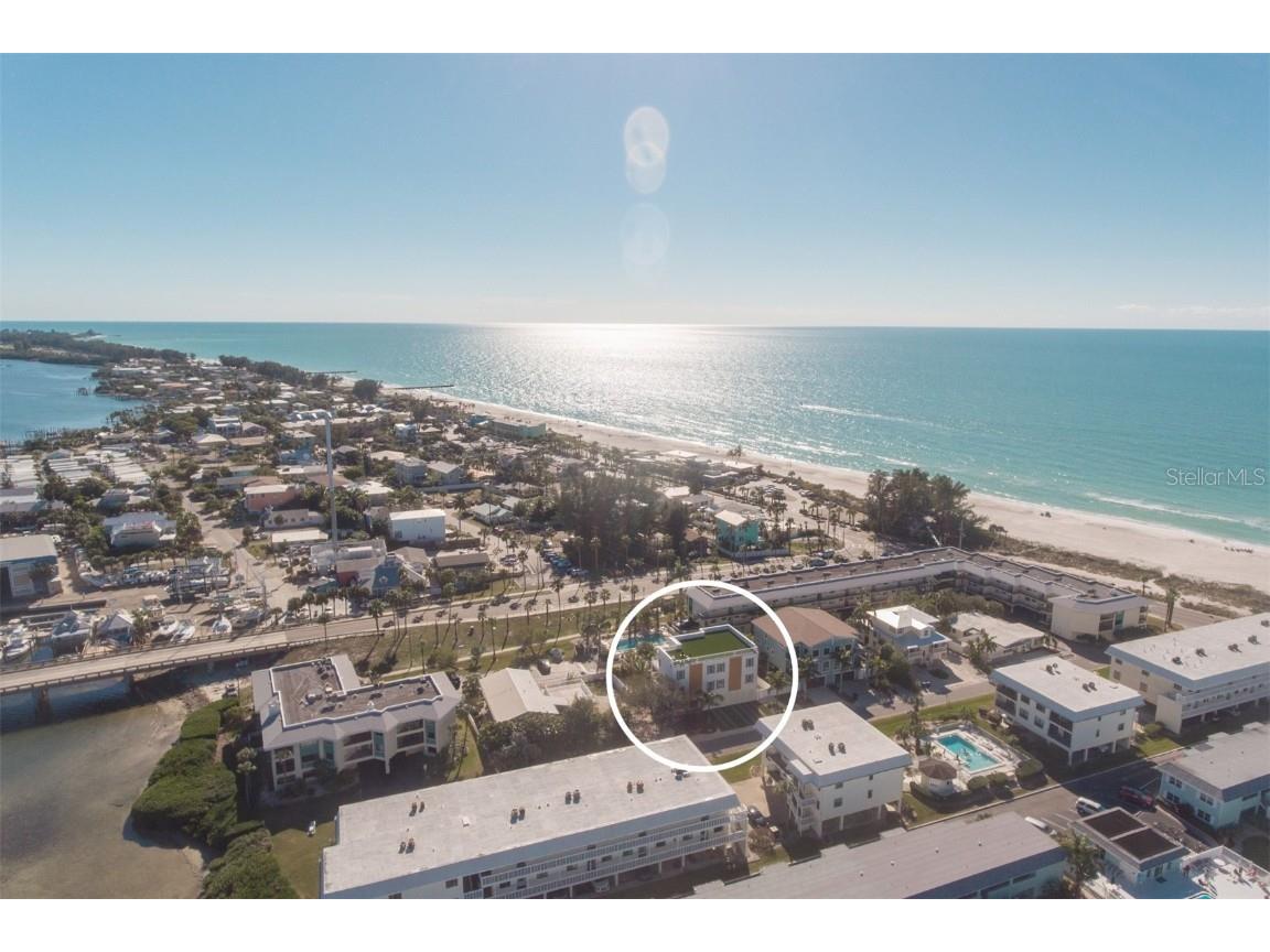 111 6th Street N Bradenton Beach FL 34217 A4655871 image45