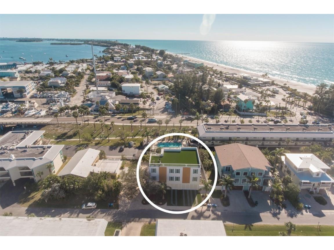 111 6th Street N Bradenton Beach FL 34217 A4655871 image46