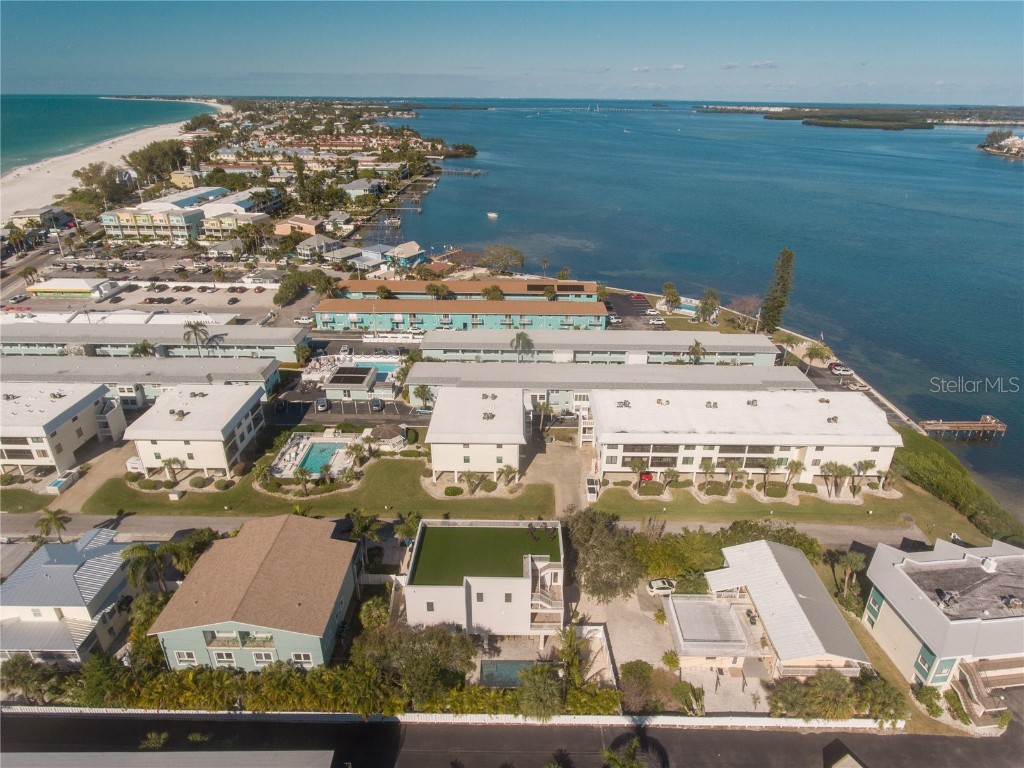 111 6th Street N Bradenton Beach FL 34217 A4655871 image49