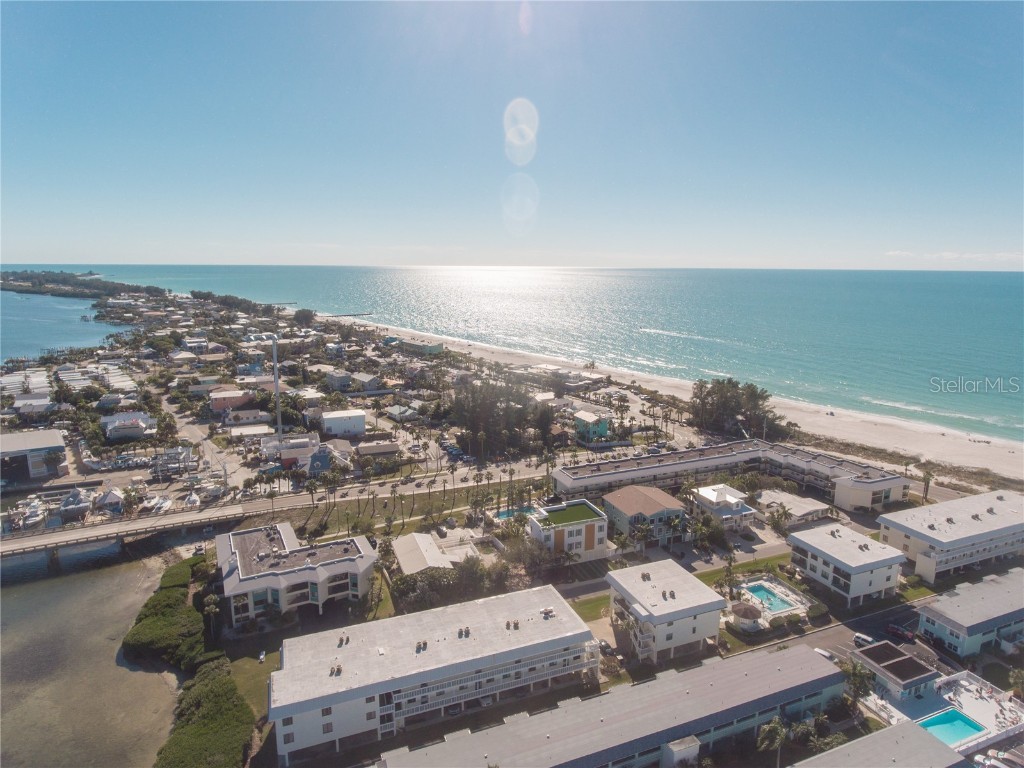 111 6th Street N Bradenton Beach FL 34217 A4655871 image55