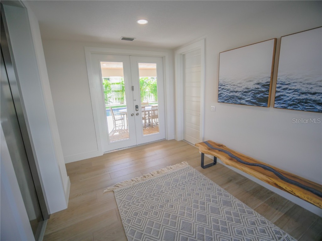 111 6th Street N Bradenton Beach FL 34217 A4655871 image8