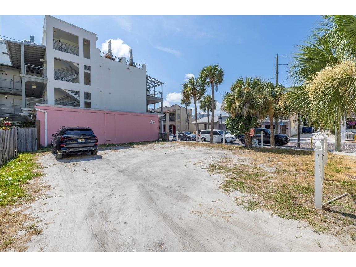 111 8th Avenue Saint Pete Beach FL 33706 U8245886 image1