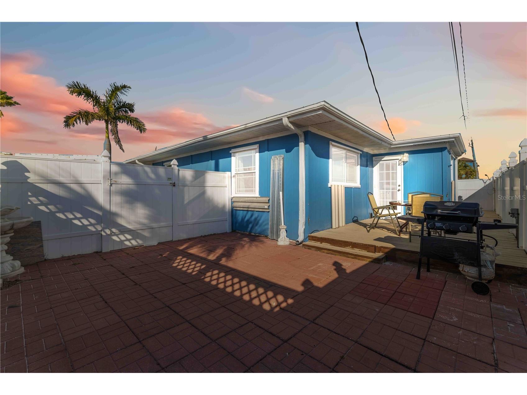 111 9th Street N Bradenton Beach FL 34217 A4682317 image16