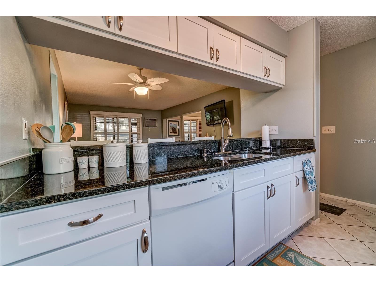 111 Airport Avenue W #107 Venice FL 34285 N6144400 image3