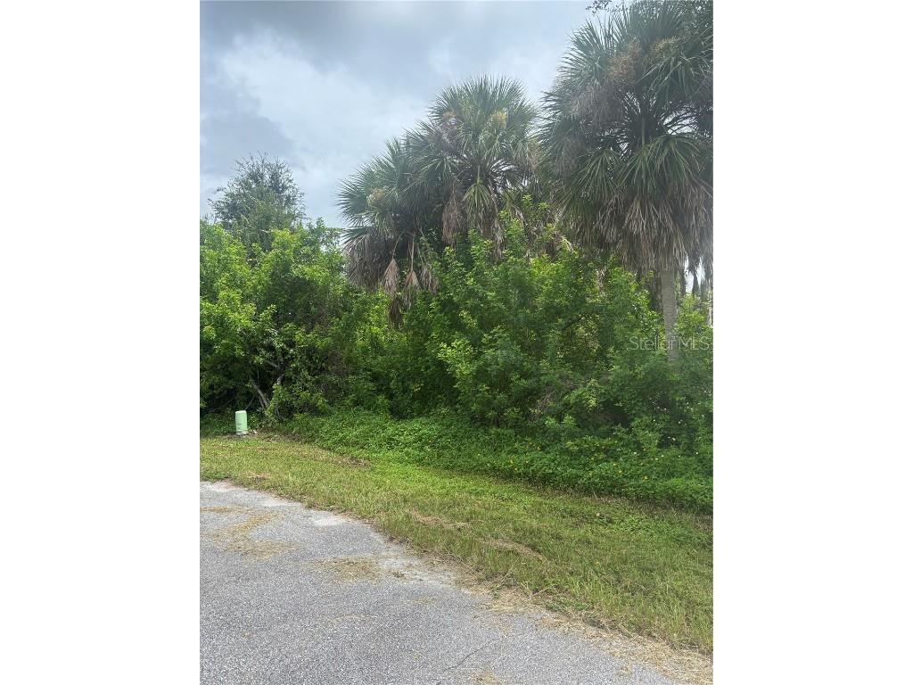 111 Bebb Court Rotonda West FL 33947 C7514424 image2